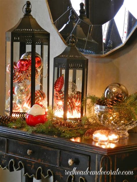 Here comes the decoration step: Christmas Decorating (like they do in the magazines ...
