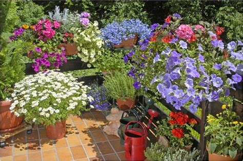8 Apartment Balcony Garden Decorating Ideas You Must Look