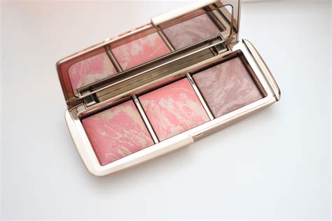 hourglass ambient lighting blush palette new in the girl in the tartan scarf