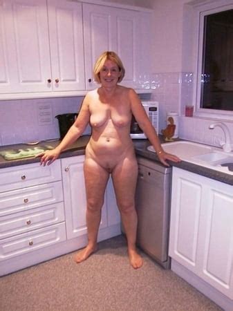 Grannies And Matures Naked In The Kitchen Pics Xhamster