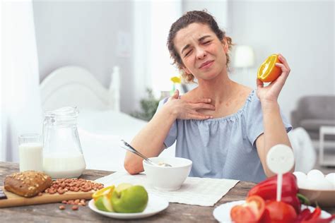 Oral Allergy Syndrome Oas Symptoms Foods And Treatment