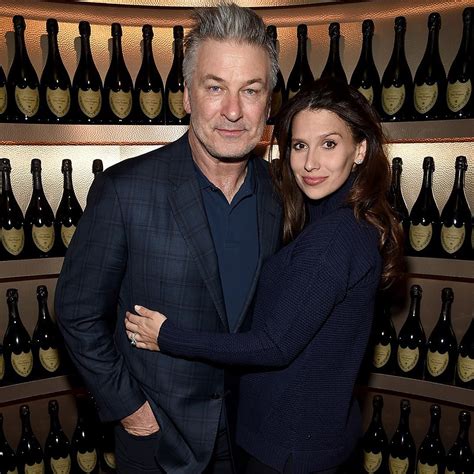Age Gap 26 Years Alec And Hilaria Baldwin Hollywood Couples Hollywood Fashion Celebrity