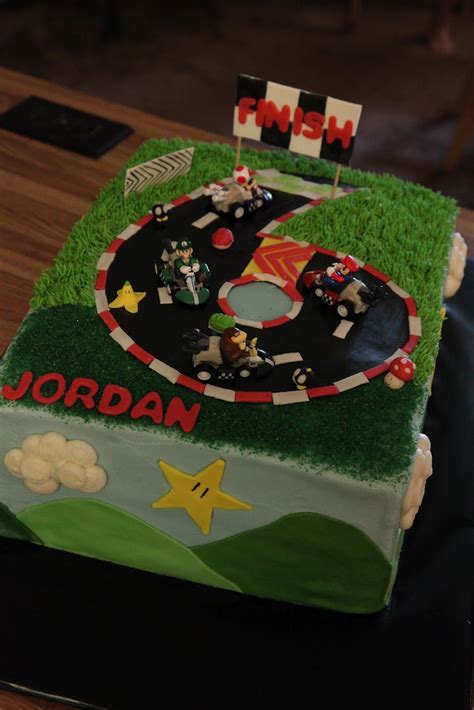 Hope that cake doesn't cause violence at the party. Mario Kart birthday cake | Mario birthday cake, Mario cake ...