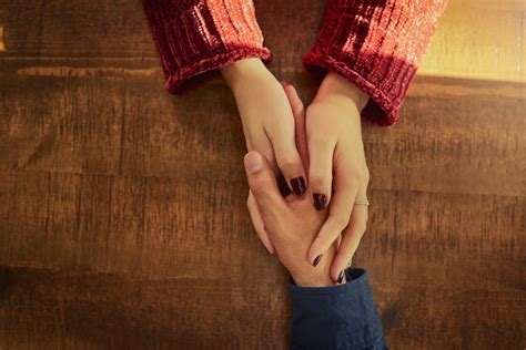 this is why holding hands with your partner deepens your bond