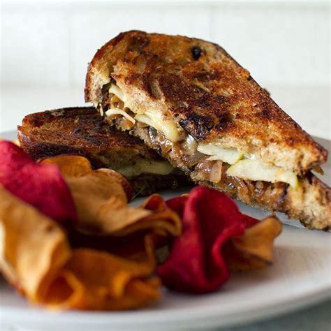 Aged Duda Gouda And Apple Grilled Cheese Sandwich On Fmitk Com With