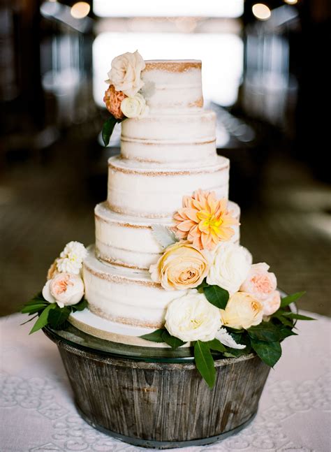 26-unique-wedding-cake-stands-wedding-cake-stands,-unique-wedding-cakes,-unique-cake-stands