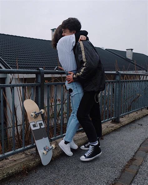 Pin By София Леонова On ️bf Gf ️ Skater Couple Indie Couple Couples
