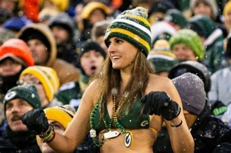 Pin By New York Giants Fan 2012 On Sexy Nfl Fans Green Bay Packers Cheerleaders Green Bay
