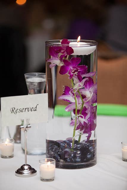 Diy Submerged Orchid Centerpiece With Floating Candle Weddingbee