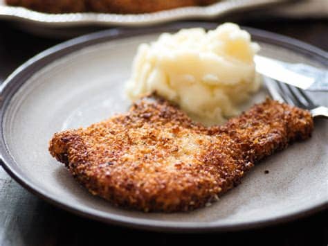 I feed the kids these chops made this way and. Breaded Fried Pork Chops Recipe | Serious Eats
