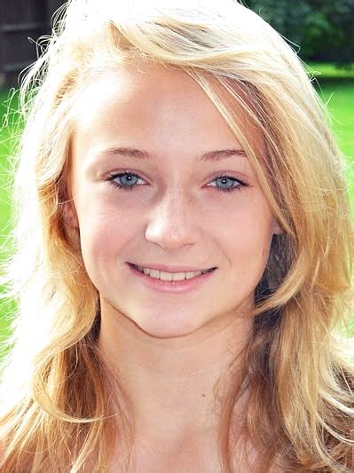 Youngsophie Sophie Turner Photo 35234352 Fanpop