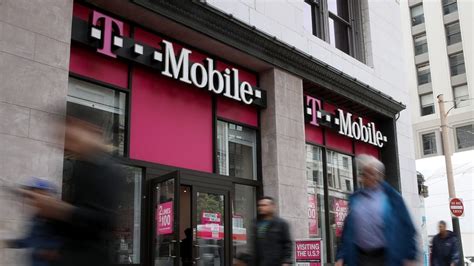 Widespread Outages Cause Trouble For T Mobile Users
