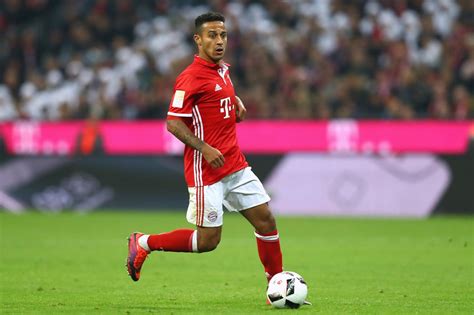 Football statistics of thiago alcântara including club and national team history. OFICIAL: Thiago Alcântara renova com Bayern Munique até 2021