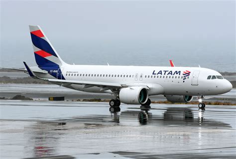 Accident Dun Airbus A320 De La Compagnie Latam Airlines Chile Lima
