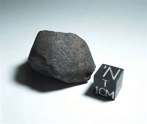 Gao Guenie Meteorite H5 Chondrite Witnessed Fall Fresh Stone With