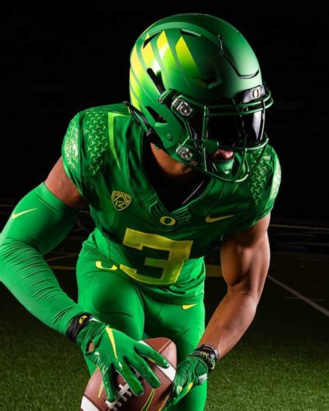 2021 Oregon Football Uniforms — Uniswag