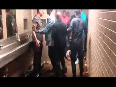 Meet drew scanlon, the man behind the meme. White Guy Sucker Punches Black Guy And Gets Sucker Punched ...