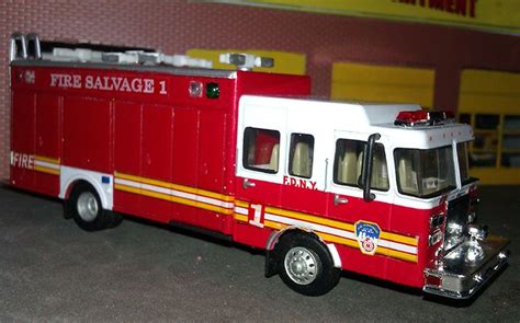 Ho Scale Fdny Trucks Fdny Fire Salvage 1 Truck The Decals Where