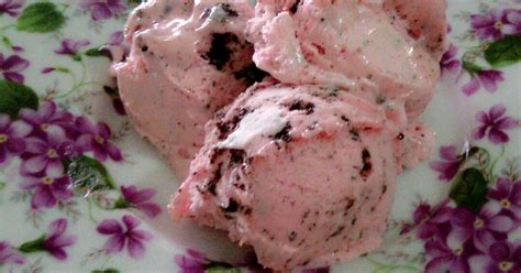 Tanpa mesin resep oreo ice cream ala mcdonald s 3 bahan 100 sukses. Resep Ice cream oreo oleh Syauqiya Sa'adah - Cookpad