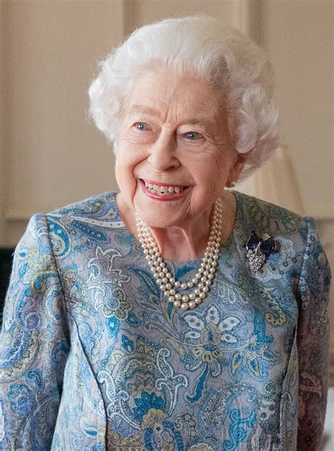 Queen Elizabeth Ii Has Died At The Age Of 96 Tribal02bczes Roi Charles King Charles