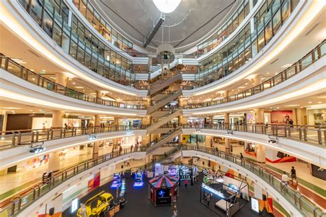What is the top 5 biggest mall in the world?