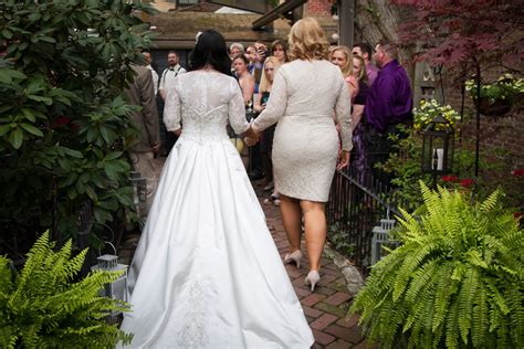 Gorgeous Outdoor Wedding In Pittsburgh