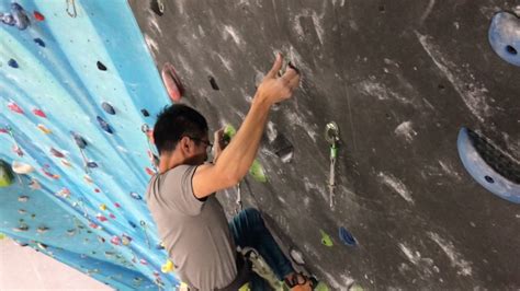 Indoor Lead Climbing Project At Sender One Youtube