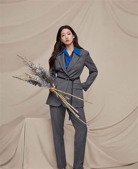 Park Shin Hye Style Clothes Outfits And Fashion Celebmafia