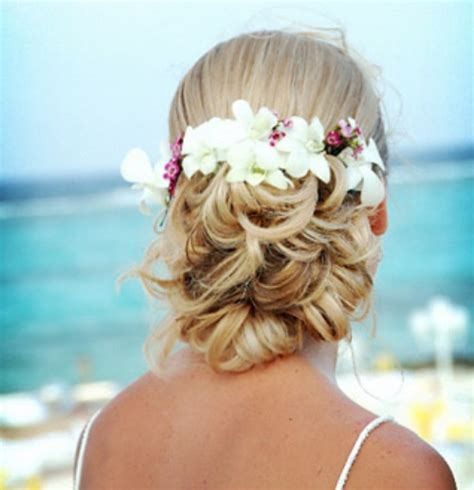 Bride In Dream Wedding Hairstyles For Beach Wedding