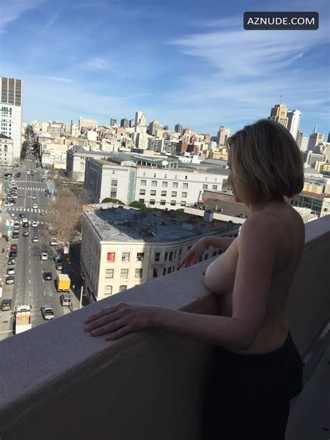Chelsea Handler Naked Photos Outdoors Aznude