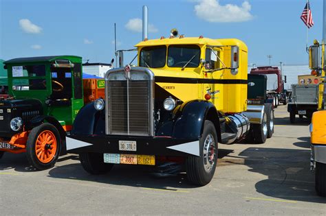 Photos Of Old Kenworth Trucks The Best Classic Big Rigs Kenworth My