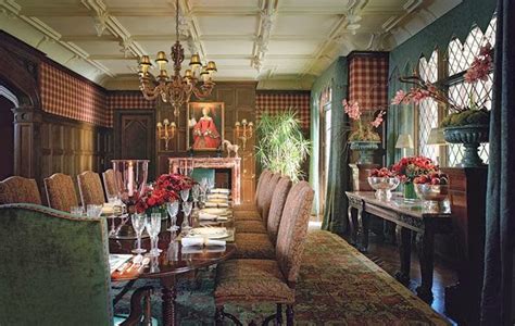Designer richard ouellette of les ensembliers transforms an old montreal tudor home into a space with plenty of warmth and character. Eye For Design: Decorating Tudor Style