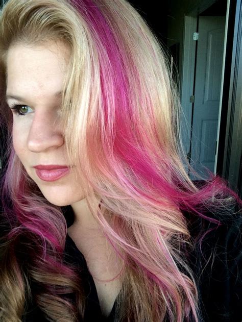Punky Colour Flamingo I Dyed My Hair Hot Pink Momdot Pink Hair Streaks Dye My Hair Hair