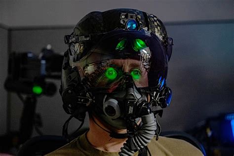 F 35 Helmet Display Makes Fighter Pilot Part Of The War Plane