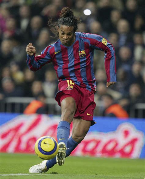 Momentos Que Definieron A Ronaldinho Como Uno De Los Mejores
