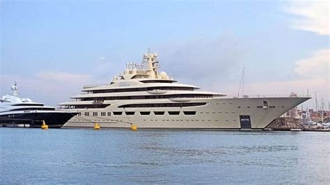 A Russian Oligarch’s Yacht Makes Splash In Barcelona It Is Huge Essence Of Time