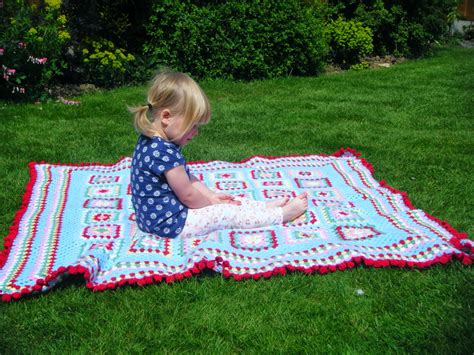 Betsy Makes Picnic Blanket