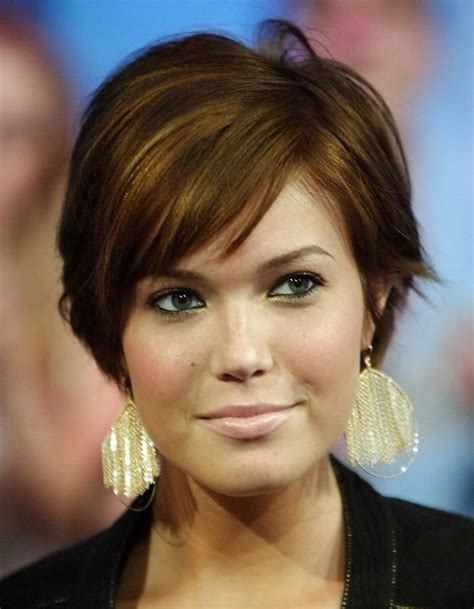 2023 Popular Edgy Short Haircuts For Thick Hair