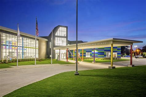 Case Study 21st Century School Is In Session Solar Innovations