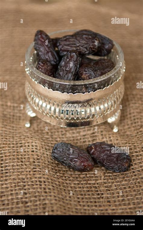Symbolic Foods Of Ramadan Hi Res Stock Photography And Images Alamy