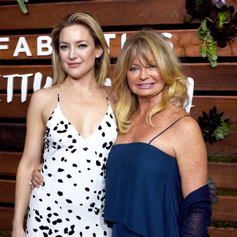 Kate Hudson Reveals The Meaningful Mothers Day T Shes Giving Mom