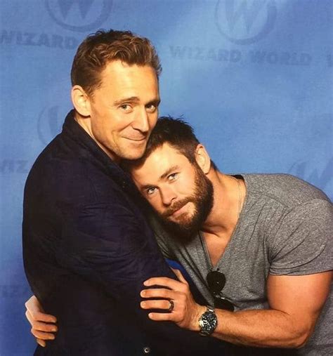 chris hemsworth and tom hiddleston at wizardworld philly comiccon💕 r ladyboners