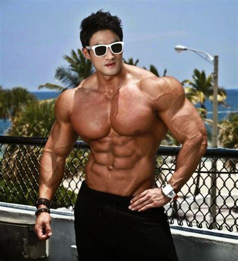Hwang Chul Soon Korean Bodybuilder And Fitness Model HowTheyPlay