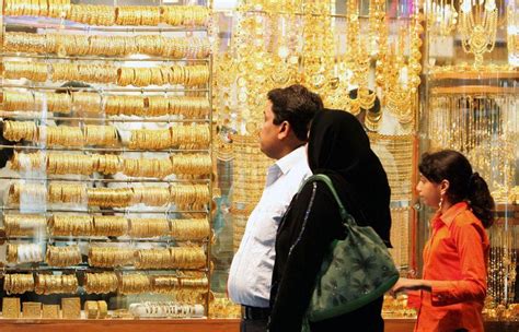 The gold prices are very volatile and linked with market behaviour, economic scenario and very much driven by international affects. Gold Rate in AED: Today Gold Rate in UAE Dirham (Dubai ...