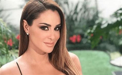 Ninel en 2003 se realizó una rinoplastia. Ninel Conde antes y después, así se veía de joven