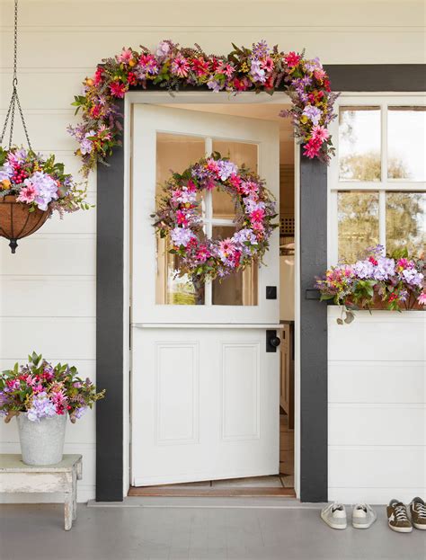 The Best Places For Hanging Wreaths At Home Balsam Hill Blog