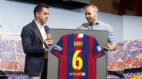 Photos Xavi Gets Emotional Farewell Tribute From The Fc Barcelona Rediff Sports