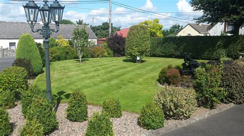 For larger lawns you should double the proportions of each. How to Kill Moss in Lawn, How can I Kill Moss in my Lawn ...