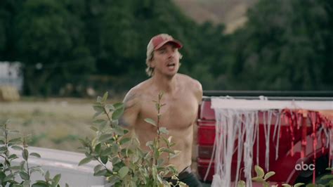 Auscaps Dax Shepard Shirtless In Bless This Mess