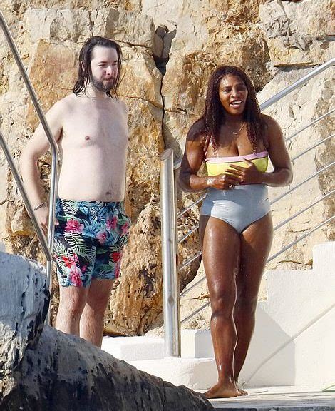 Watch Serena Williams And Husband Alexis Ohanian Take A Swim On Vacation In The South Of France